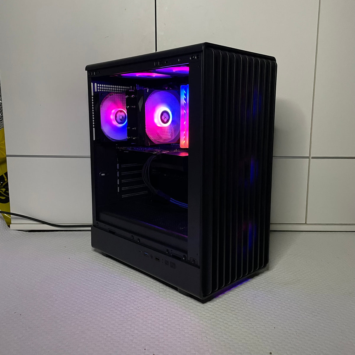 Gaming Pc - RTX 5060 - Ryzen 5 5600X - 16GB RAM - SSD - Garantie