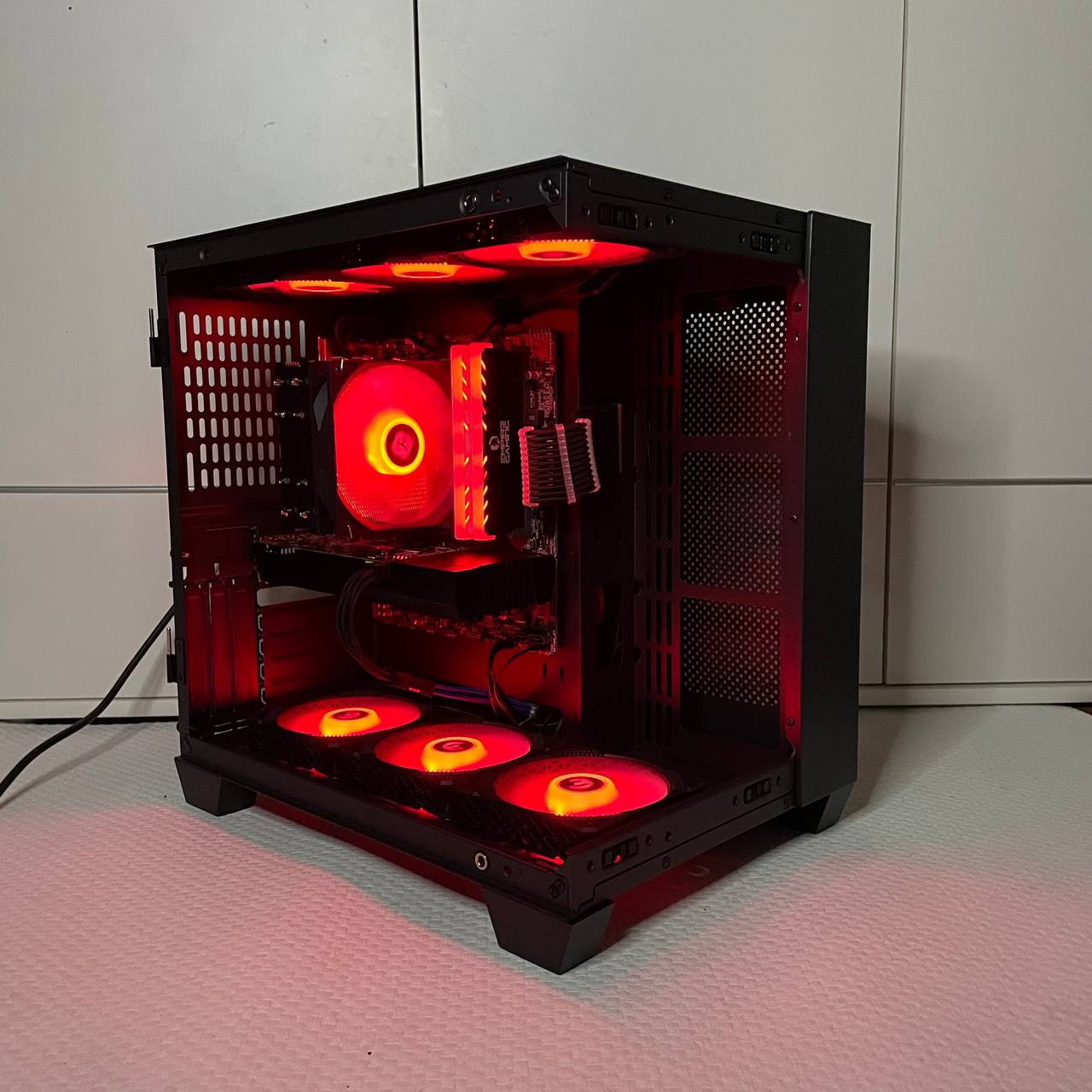 Gaming Pc - RTX 5060 - Ryzen 5 8400F - 16GB DDR5 - SSD - Garantie